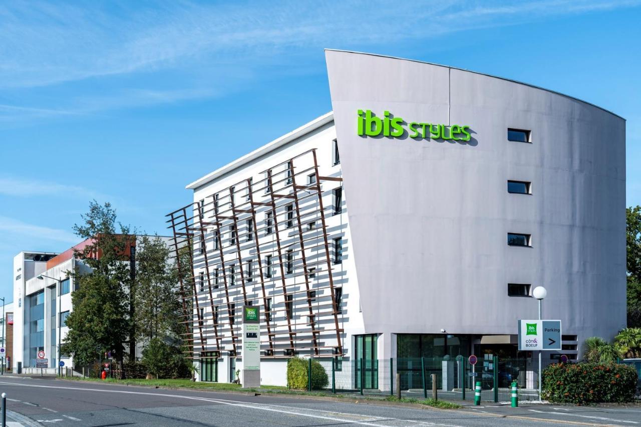 Ibis Styles Rennes Cesson Hotel Bagian luar foto