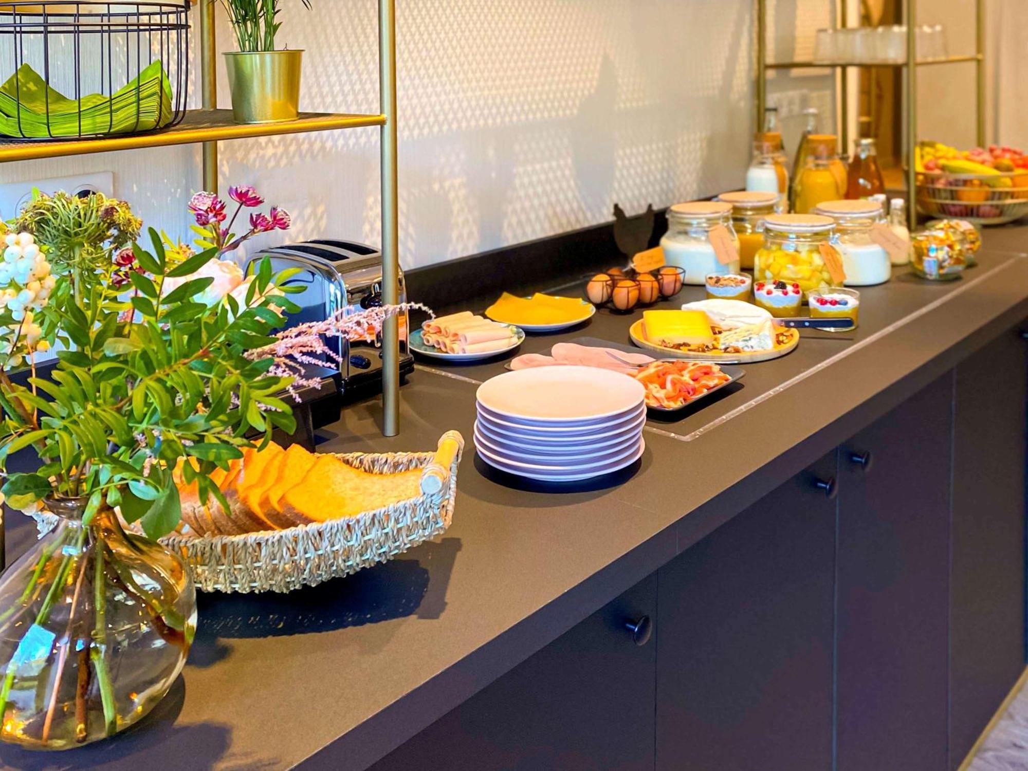 Ibis Styles Rennes Cesson Hotel Bagian luar foto