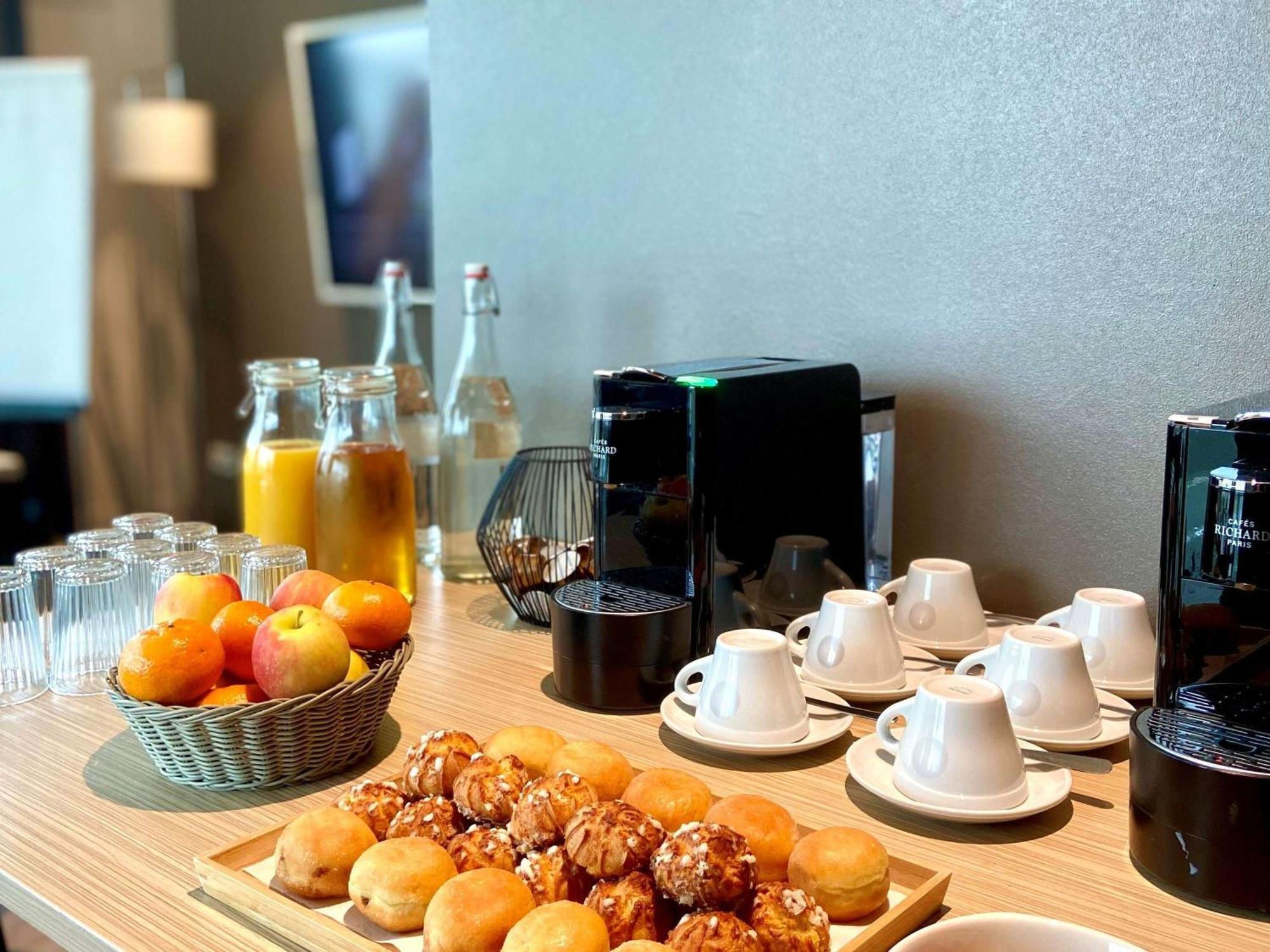 Ibis Styles Rennes Cesson Hotel Bagian luar foto